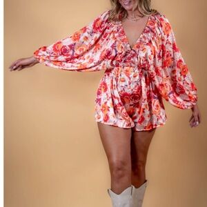 Floral v neck romper size small